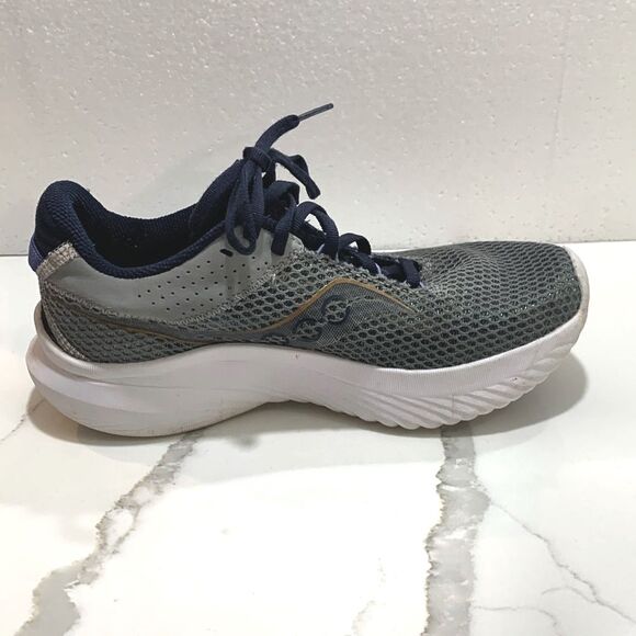 Saucony | Kinvara 14 Women’s Grey Athletic Running Shoes Sneakers - Picture 6 of 11